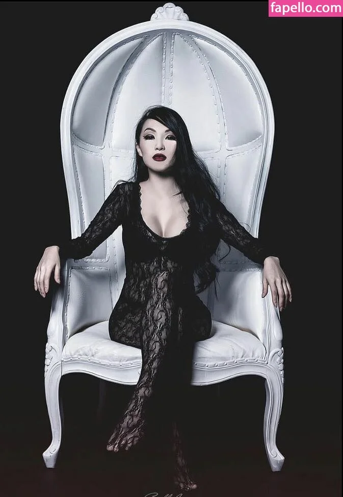 Vampybitme Onlyfans Photo Gallery 
