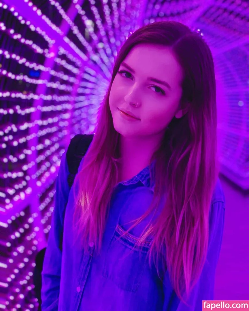 Maya V Henry Onlyfans Photo Gallery 