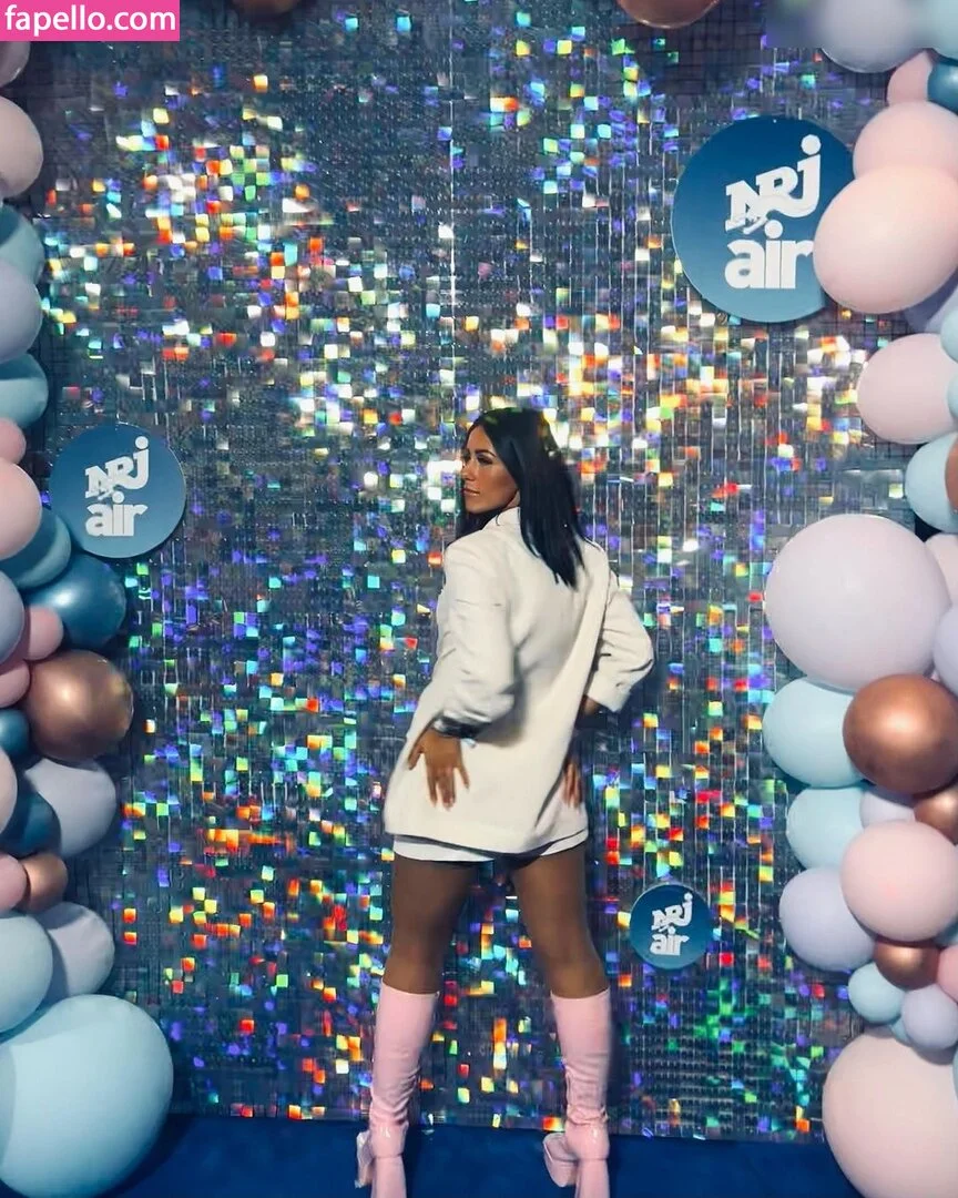 Dara Masi Onlyfans Photo Gallery 