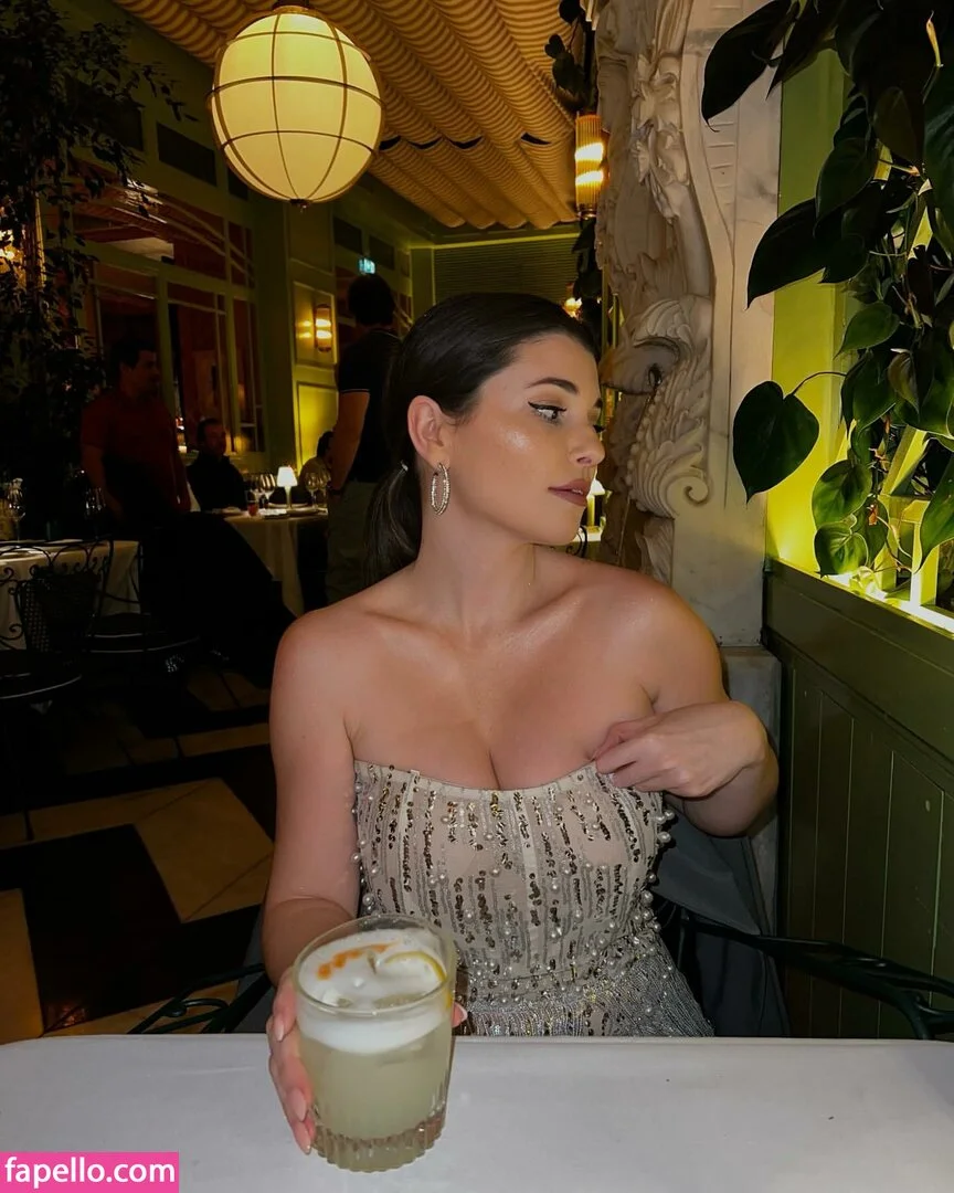 Carolina Neto Onlyfans Photo Gallery 