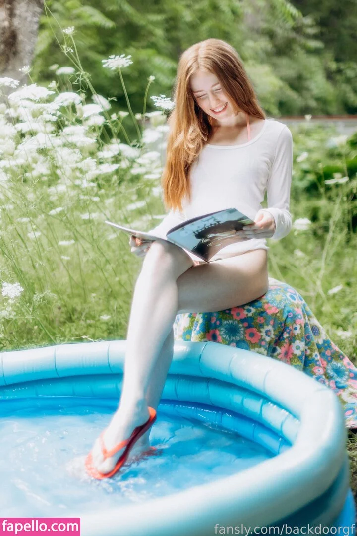 Backdoorgf Onlyfans Photo Gallery 