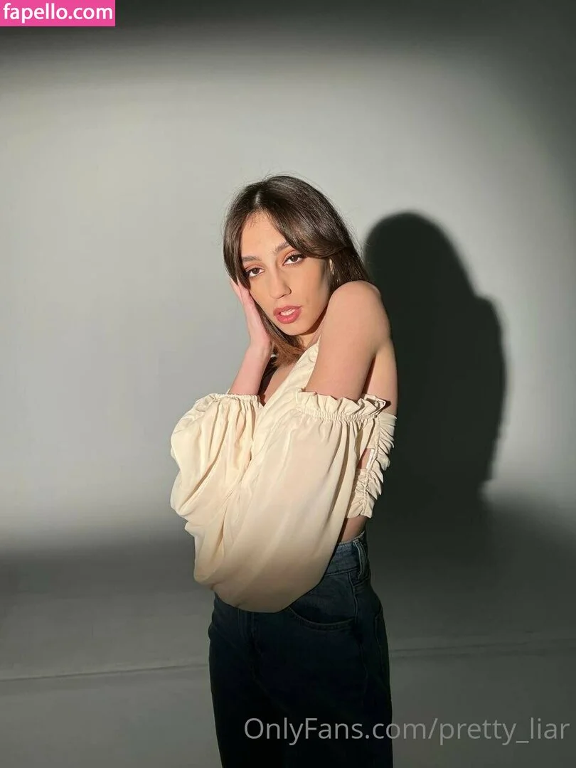 pretty_liar Onlyfans Photo Gallery 
