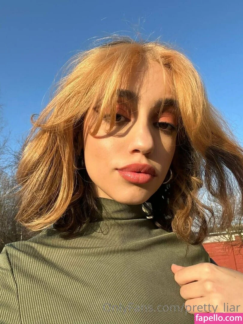 pretty_liar Onlyfans Photo Gallery 