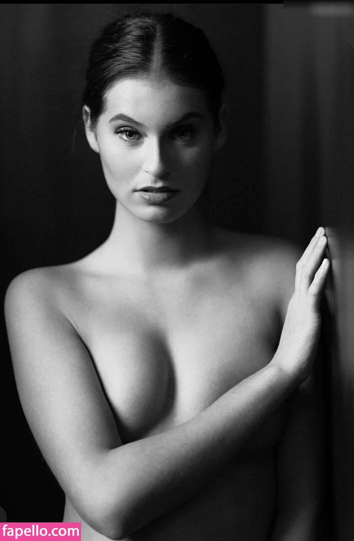 Lena Lischewski Onlyfans Photo Gallery 