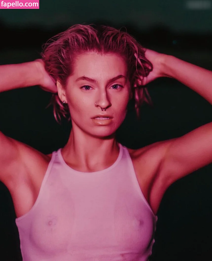 Lena Lischewski Onlyfans Photo Gallery 