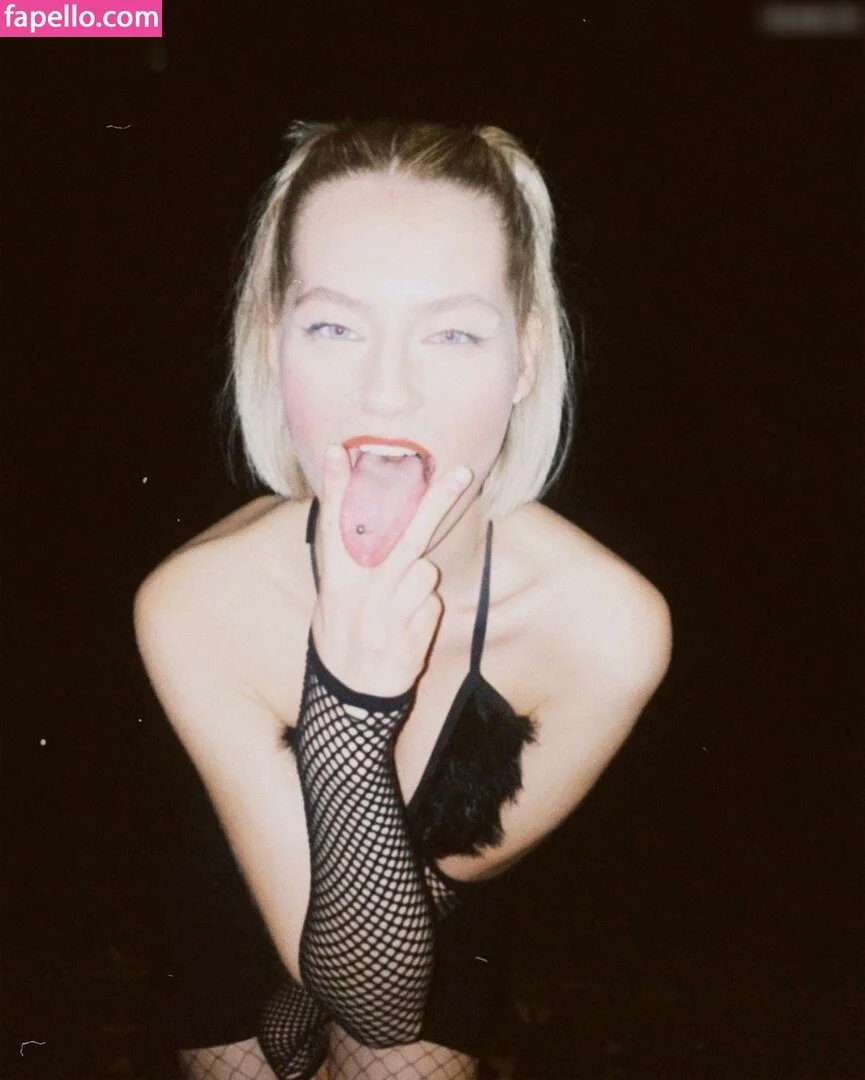 Lena Lischewski Onlyfans Photo Gallery 