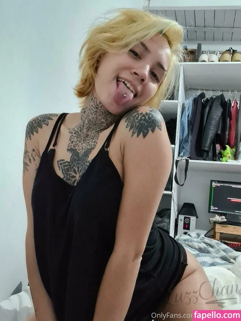 luzzchan Onlyfans Photo Gallery 