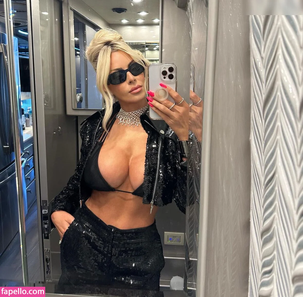 Maryse Onlyfans Photo Gallery 