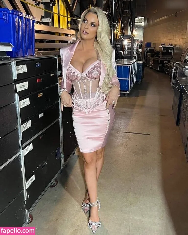 Maryse Onlyfans Photo Gallery 