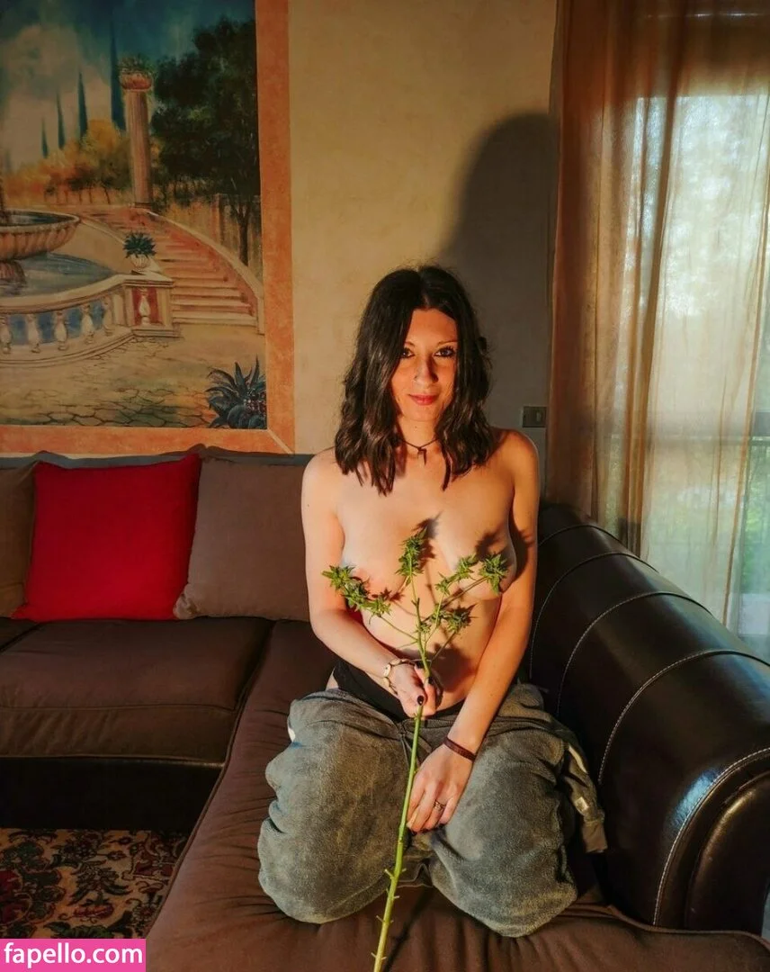 Elivalove Onlyfans Photo Gallery 