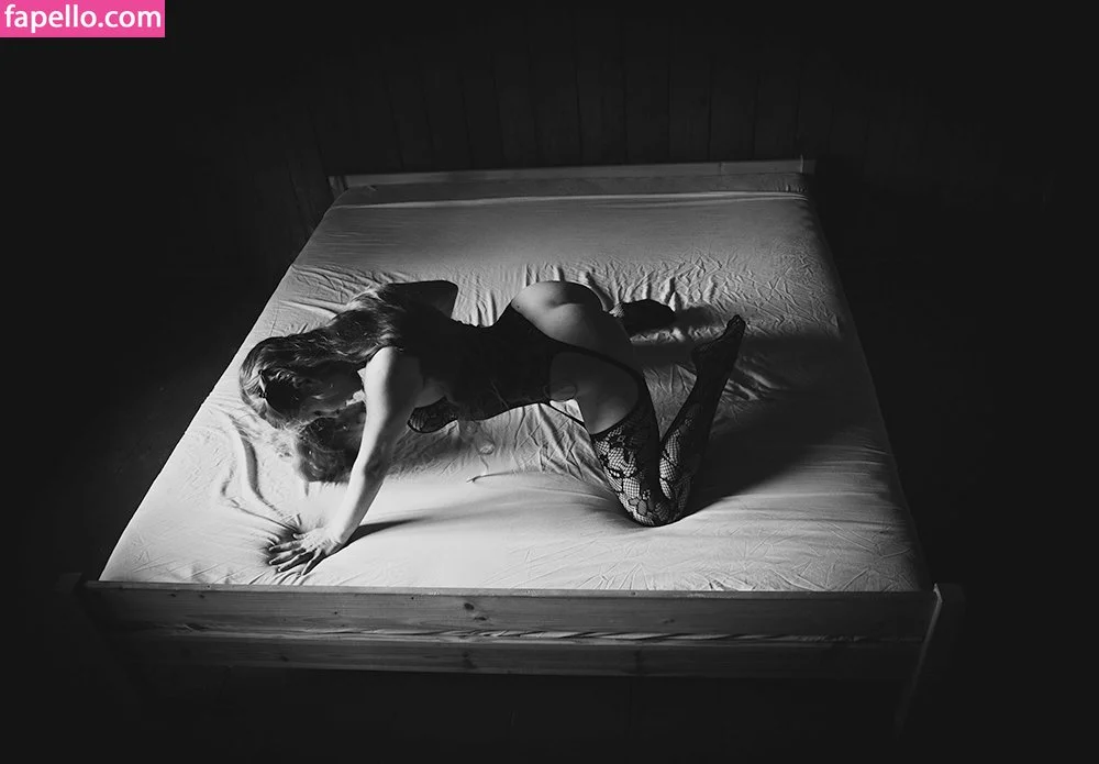 thinloth Onlyfans Photo Gallery 