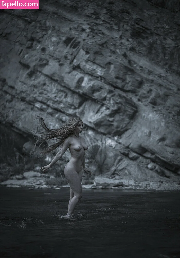 thinloth Onlyfans Photo Gallery 