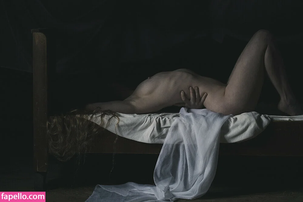 thinloth Onlyfans Photo Gallery 