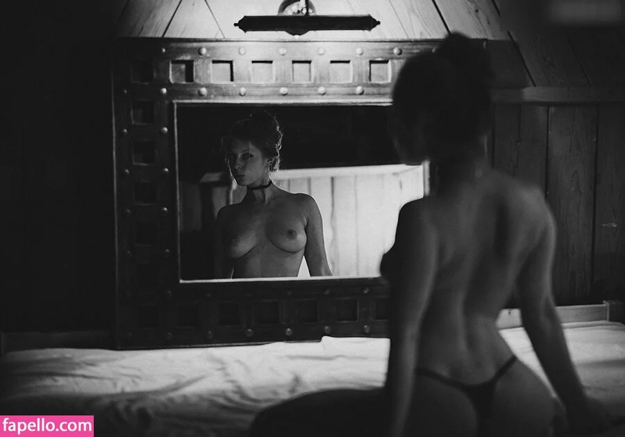 thinloth Onlyfans Photo Gallery 