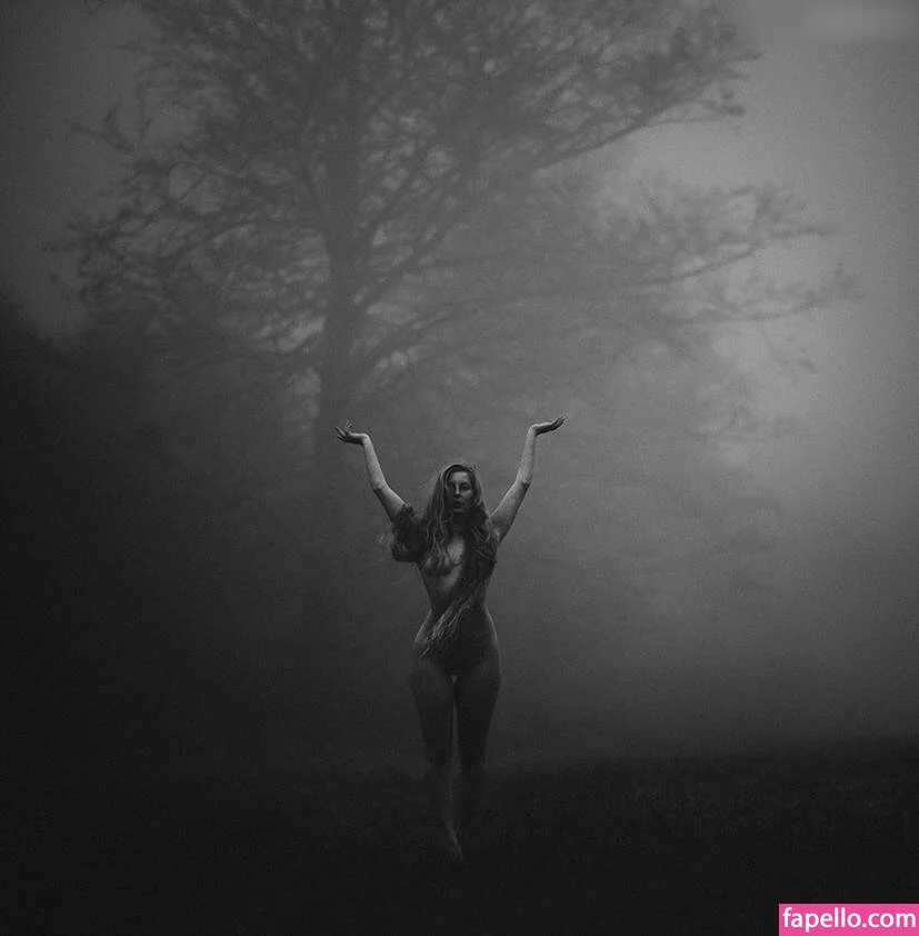 thinloth Onlyfans Photo Gallery 