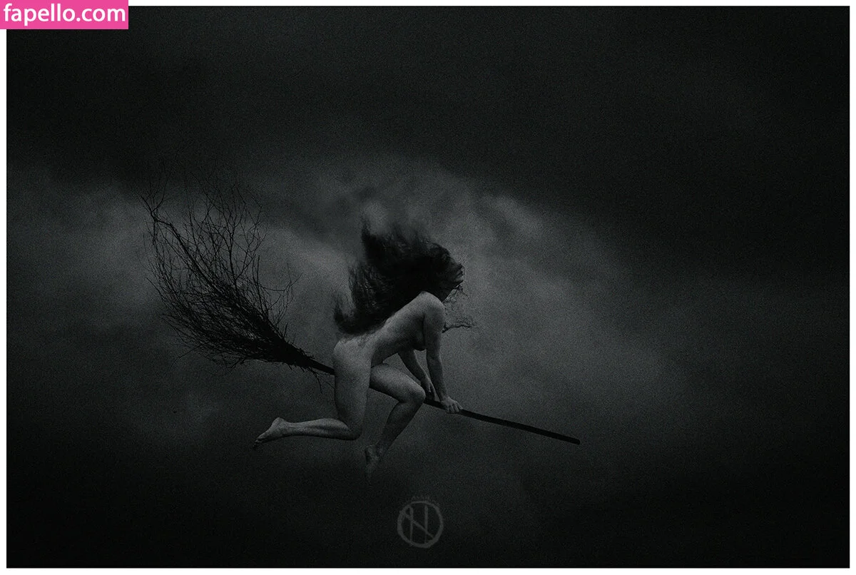 thinloth Onlyfans Photo Gallery 