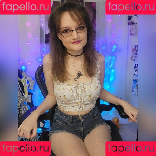 Ari_ishere Onlyfans Photo Gallery 