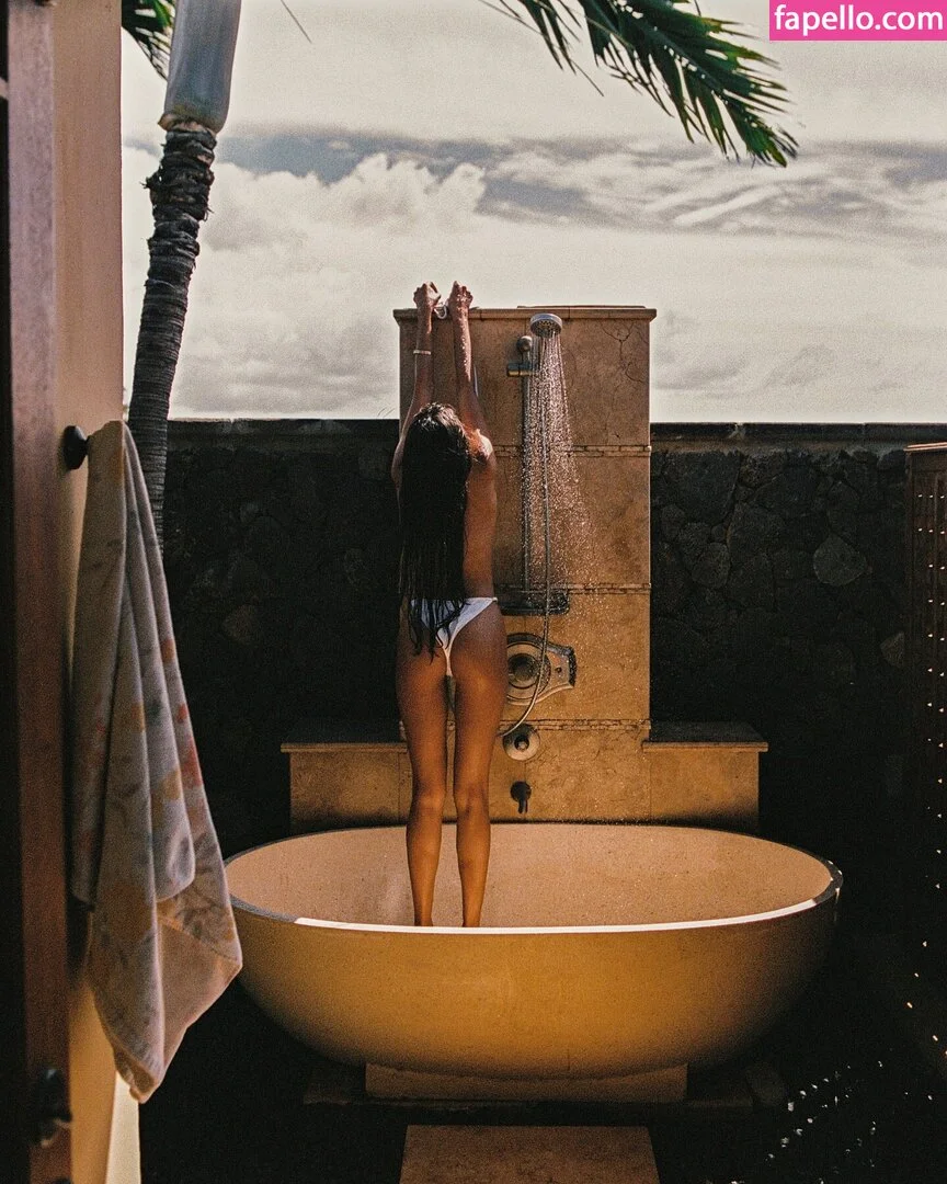 Meeya Dugied Onlyfans Photo Gallery 