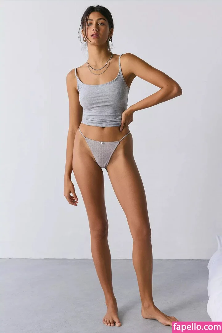 Meeya Dugied Onlyfans Photo Gallery 