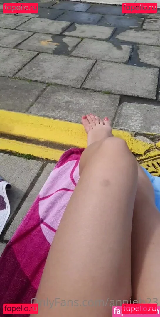 anie_b Onlyfans Photo Gallery 