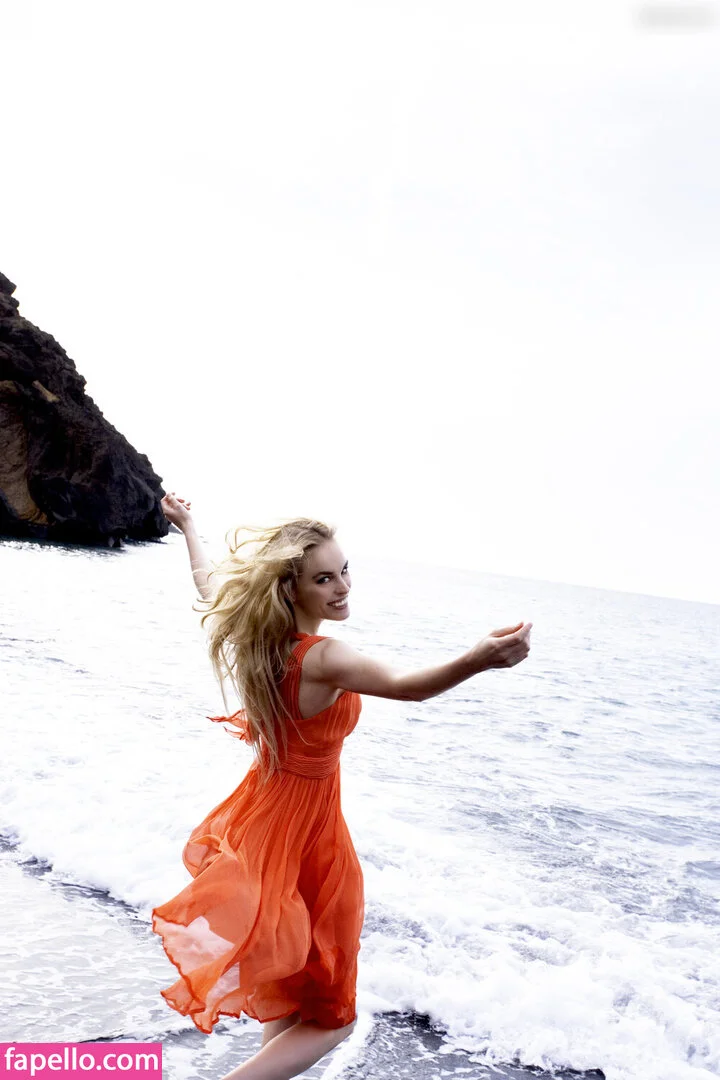 Nina Hoss Onlyfans Photo Gallery 