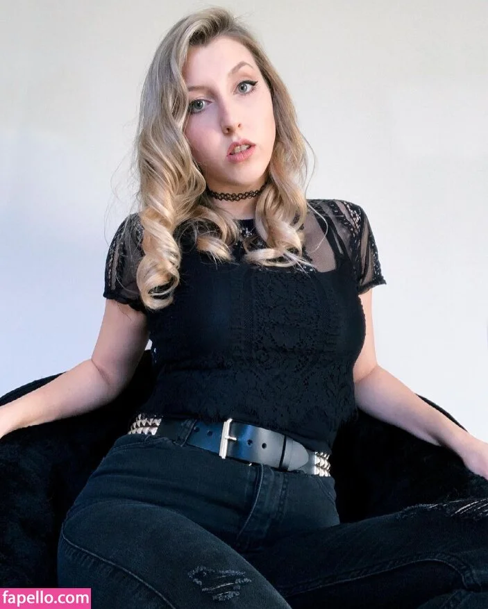 Abigail Cristea Onlyfans Photo Gallery 