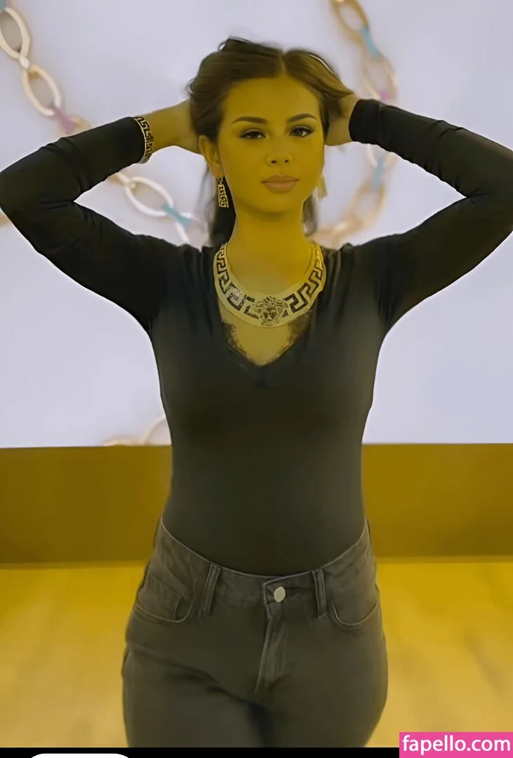 Menna Arafa Onlyfans Photo Gallery 