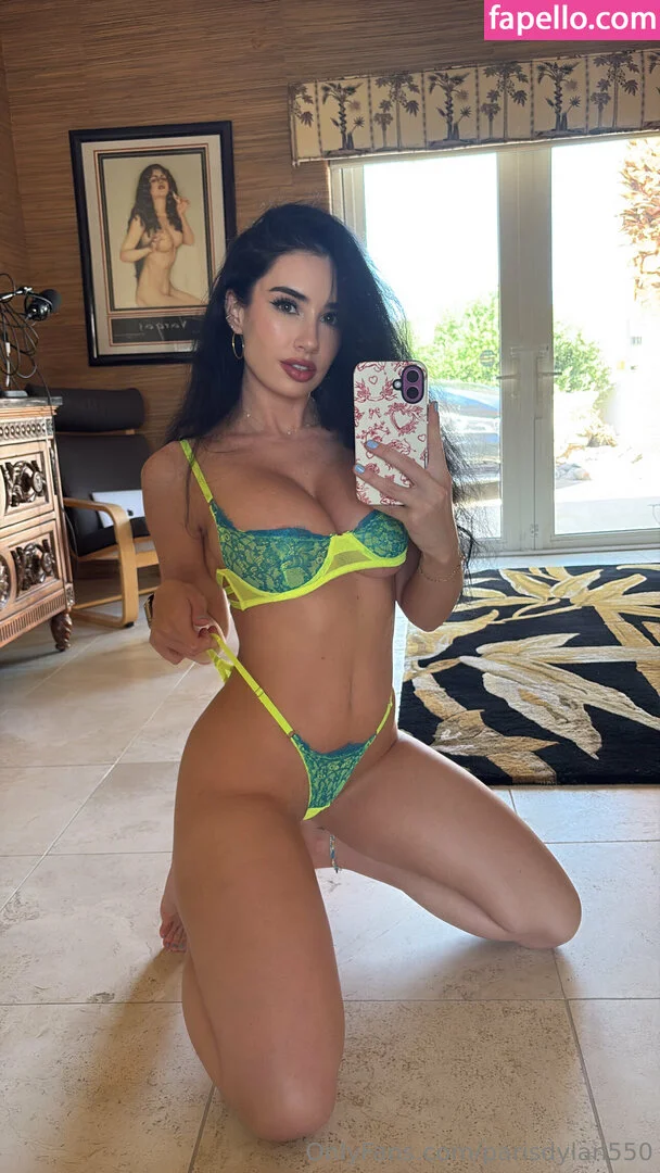 parisdylan550 Onlyfans Photo Gallery 