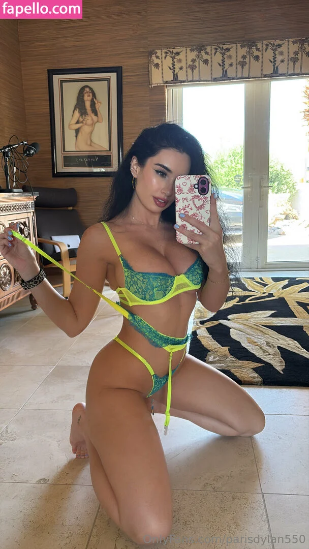 parisdylan550 Onlyfans Photo Gallery 