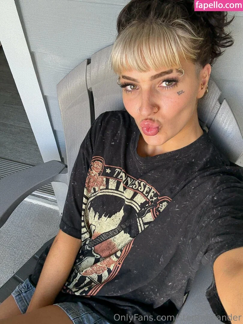 stephdelander Onlyfans Photo Gallery 