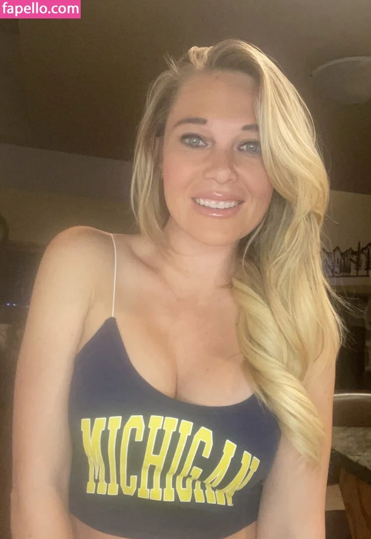 Michellek4040 Onlyfans Photo Gallery 