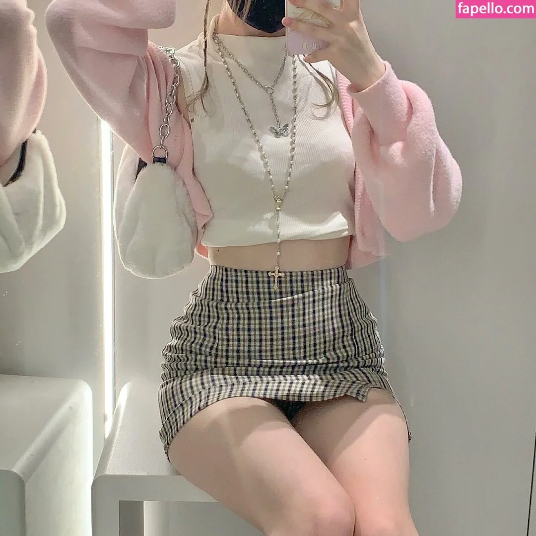 mirukurum Onlyfans Photo Gallery 