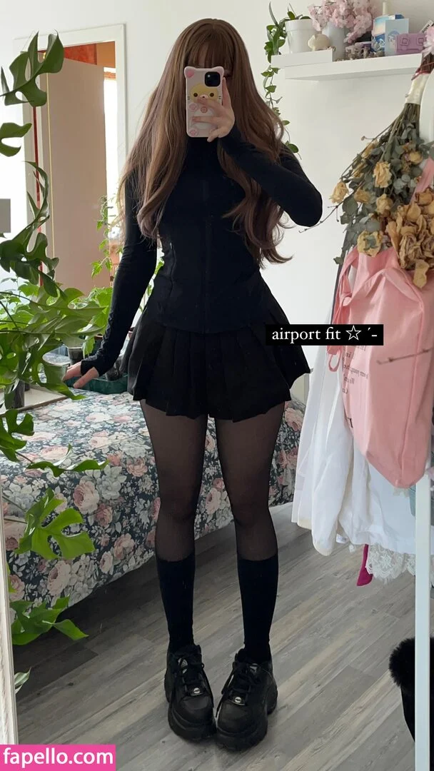 mirukurum Onlyfans Photo Gallery 