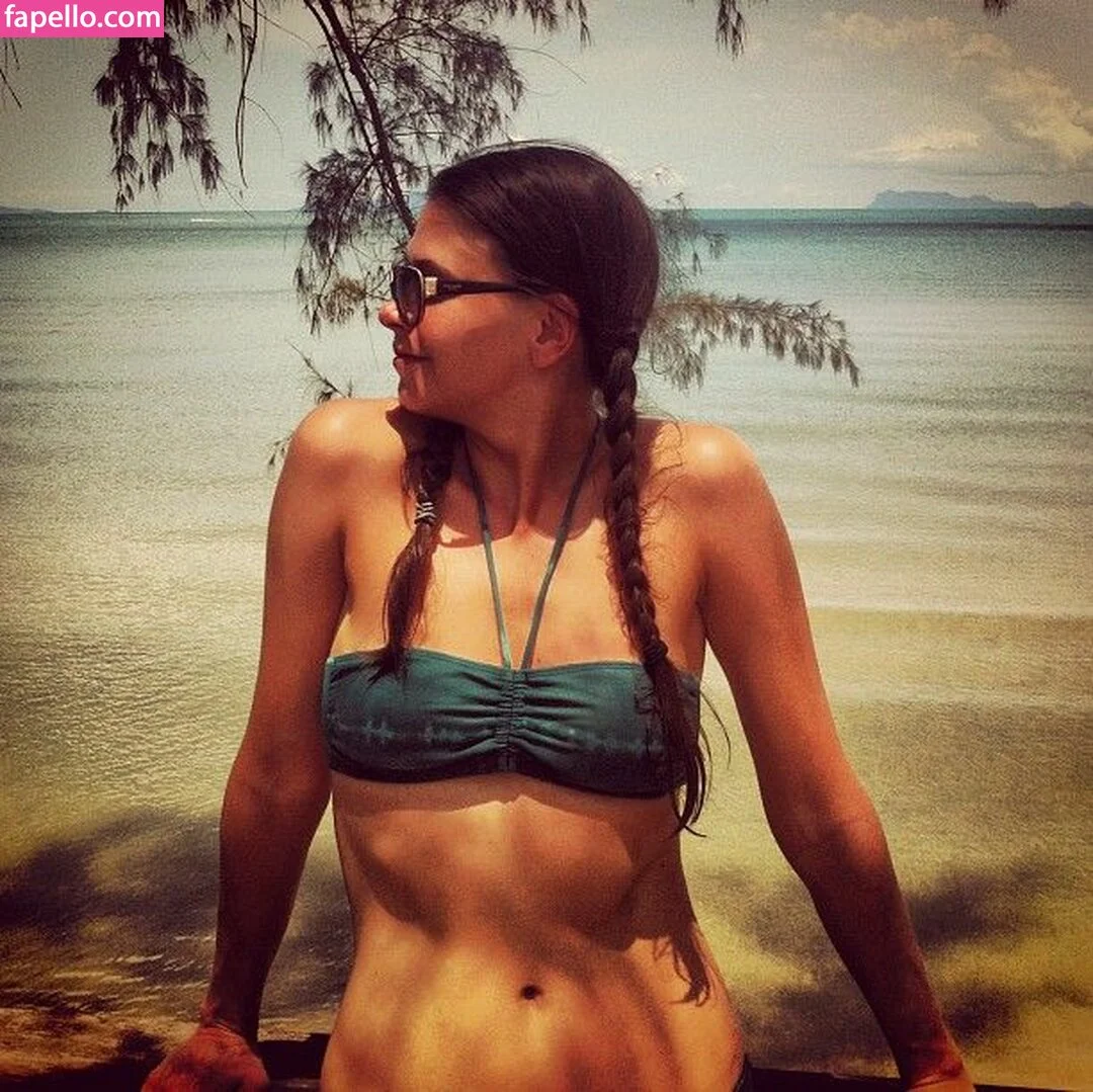 Sutton Foster Onlyfans Photo Gallery 