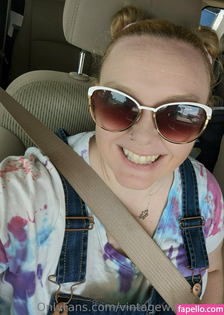 vintagewitchteaze Onlyfans Photo Gallery 