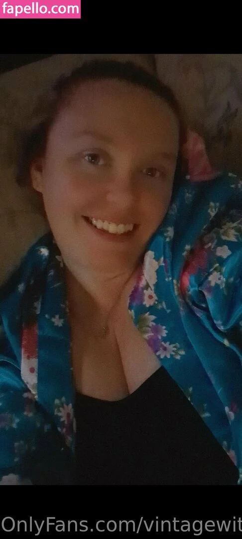 vintagewitchteaze Onlyfans Photo Gallery 