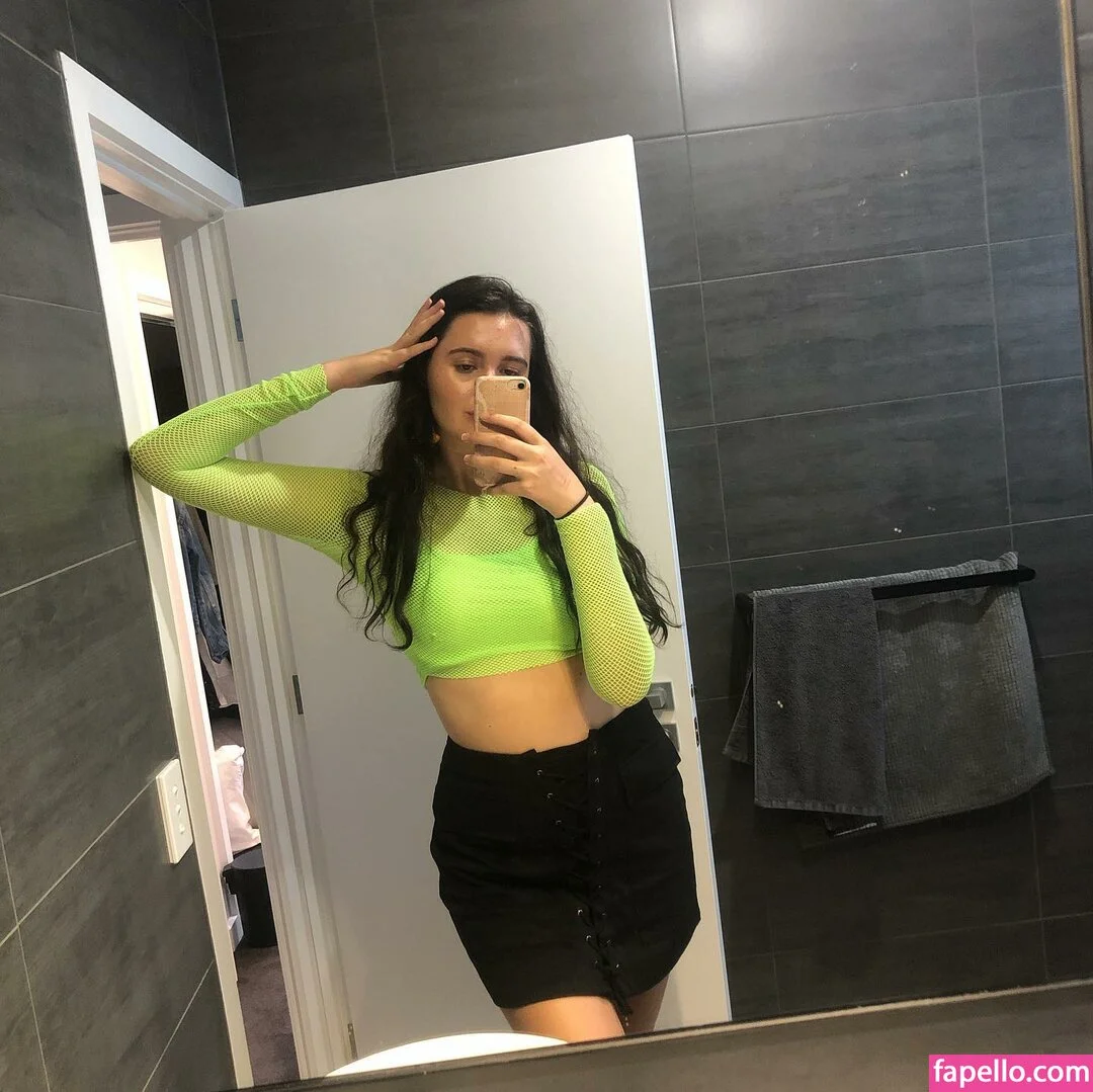 arsonrylucia Onlyfans Photo Gallery 