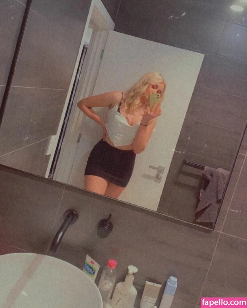 arsonrylucia Onlyfans Photo Gallery 