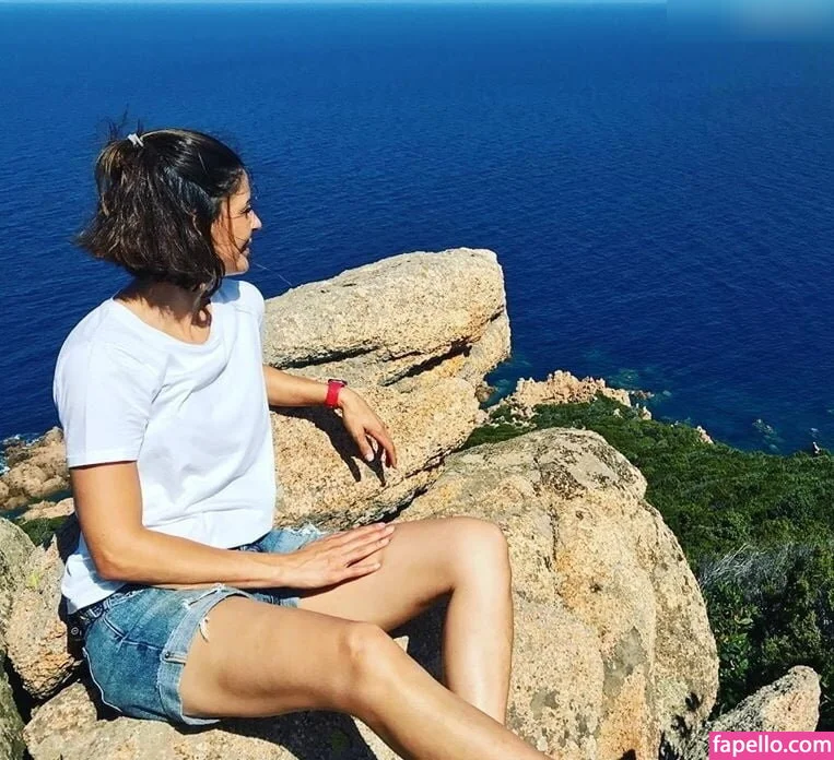 Funda Vanroy Onlyfans Photo Gallery 