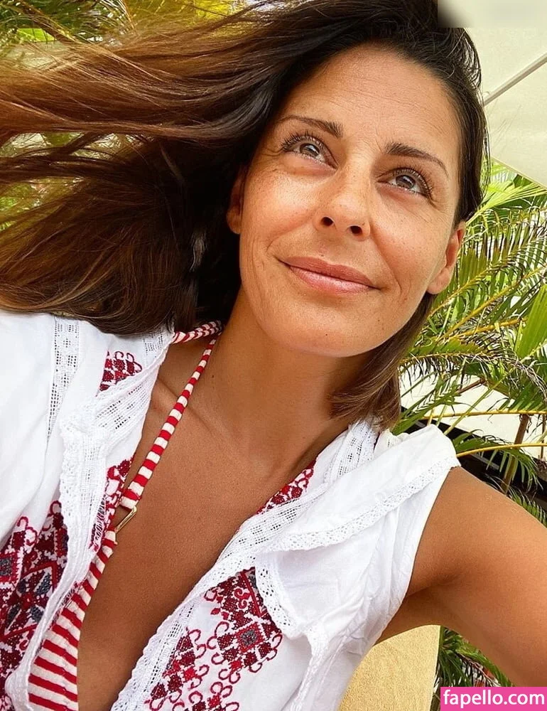 Funda Vanroy Onlyfans Photo Gallery 