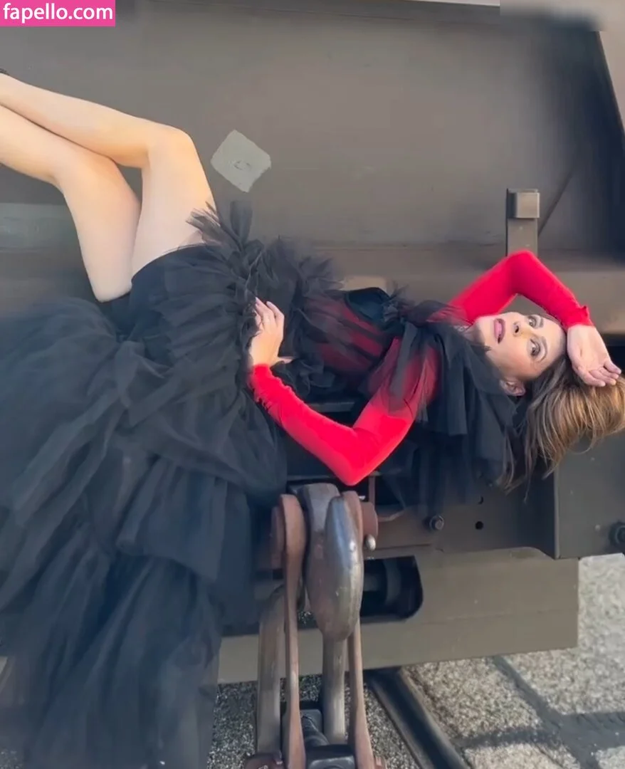 Funda Vanroy Onlyfans Photo Gallery 