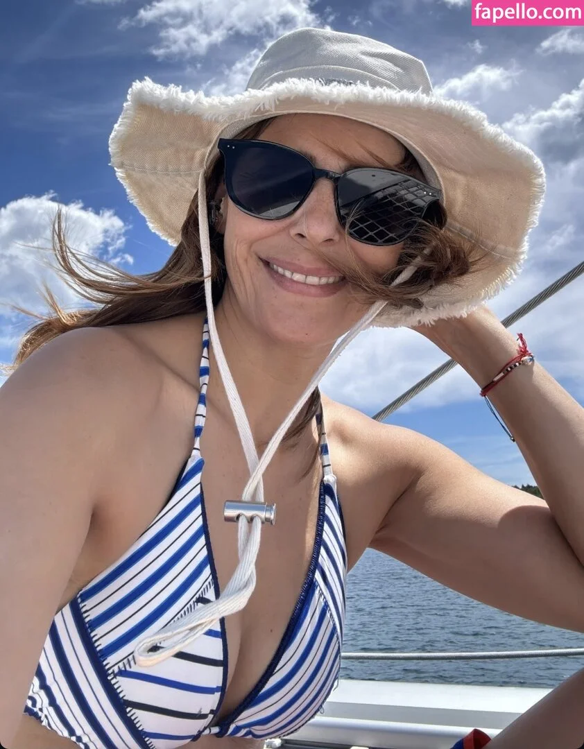 Funda Vanroy Onlyfans Photo Gallery 