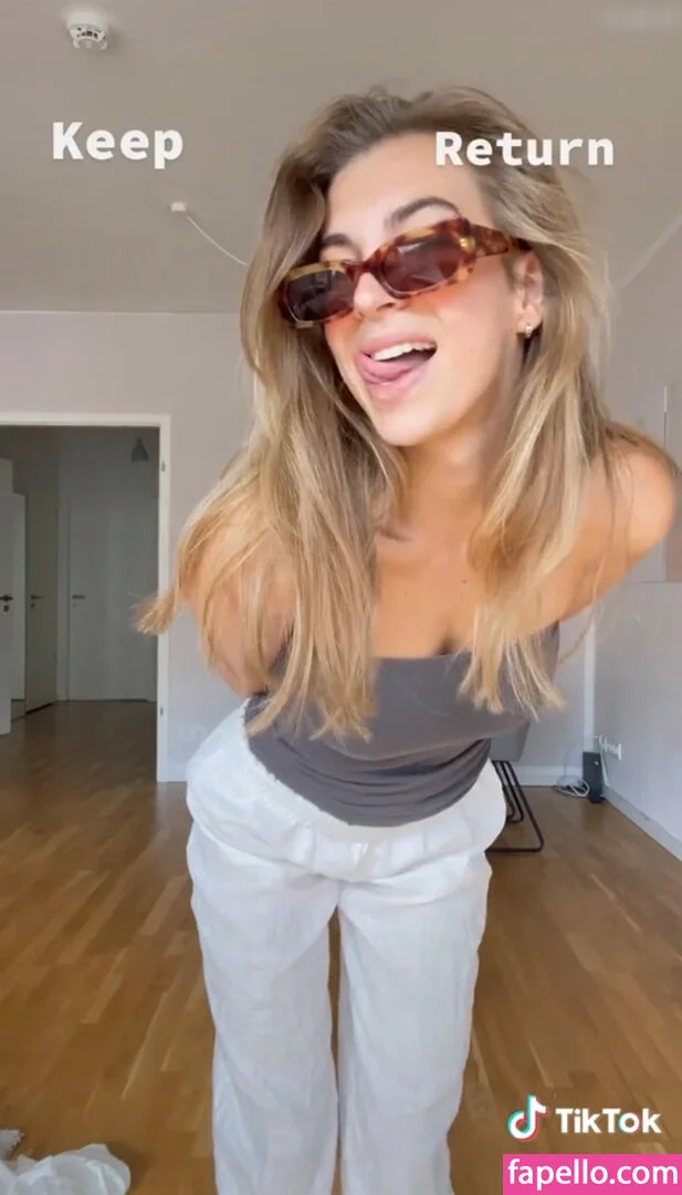 Luisasmiling Onlyfans Photo Gallery 