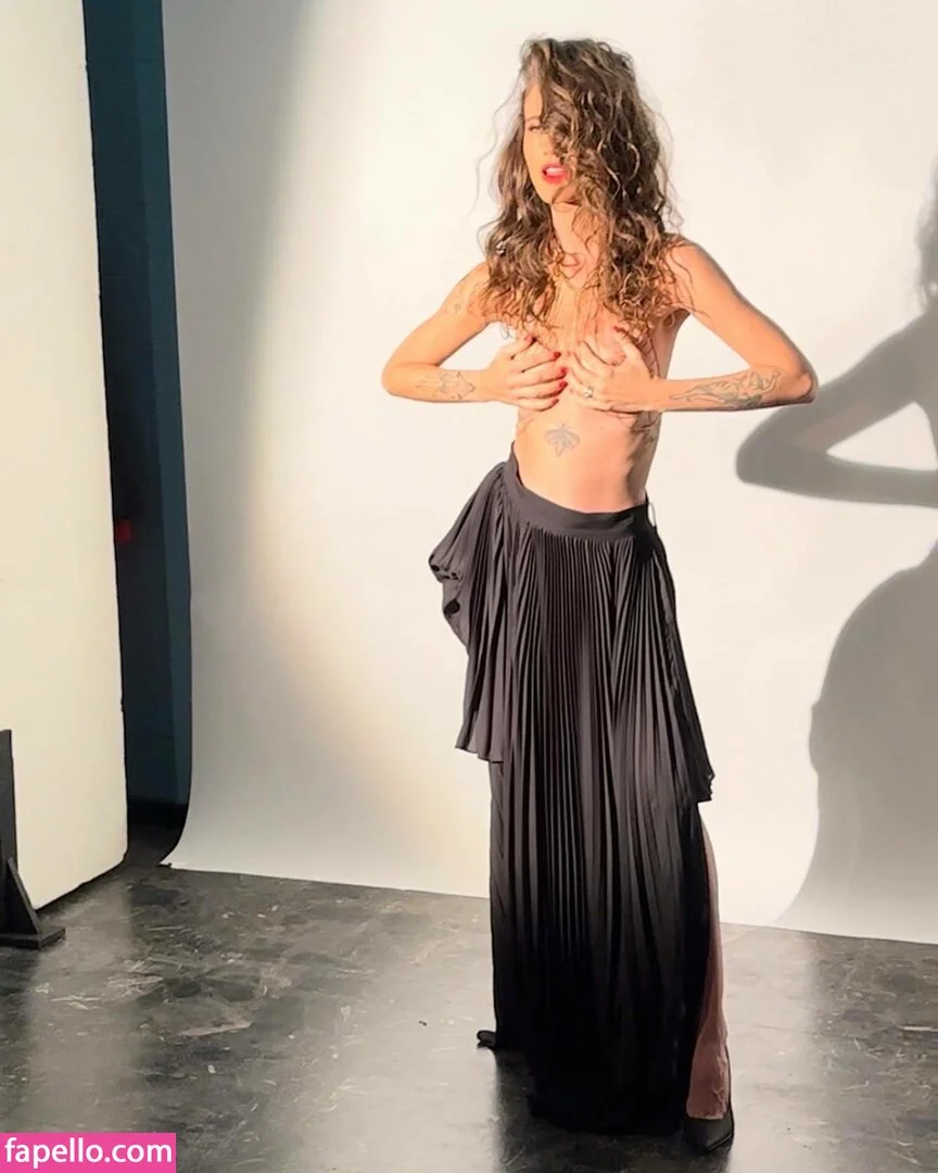 Ana Canas Onlyfans Photo Gallery 