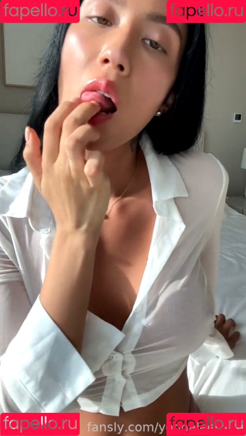 Yoona Lee Onlyfans Photo Gallery 