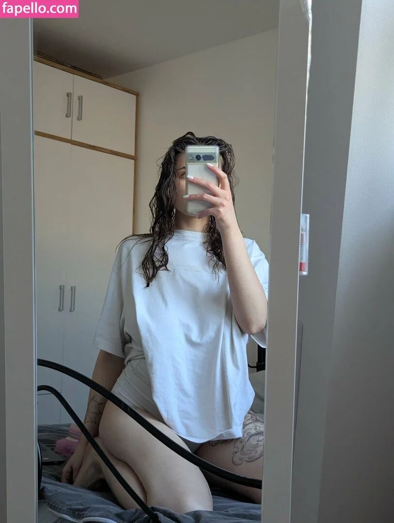 mini__pi_g Onlyfans Photo Gallery 