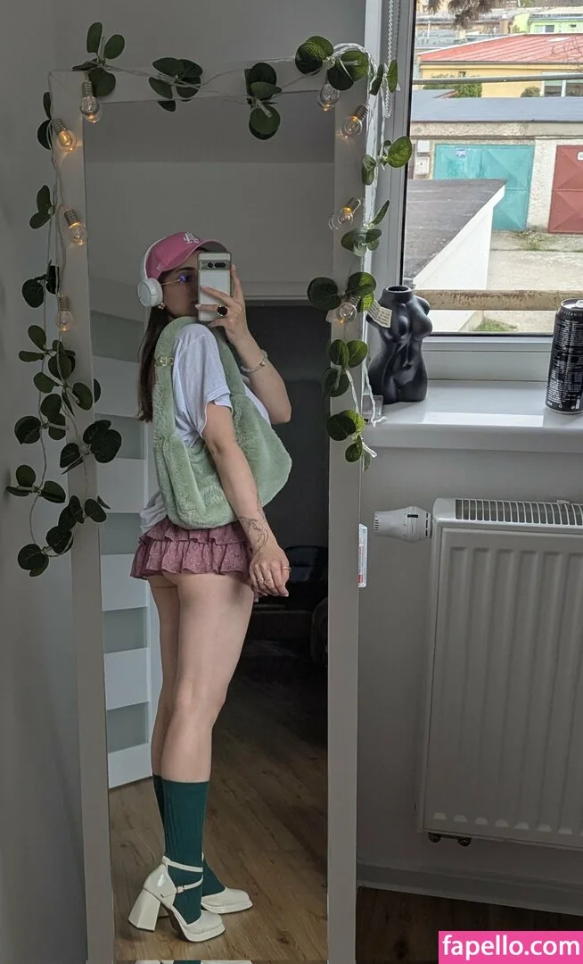 mini__pi_g Onlyfans Photo Gallery 