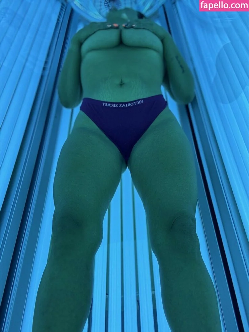 bigtitsmcgee612 Onlyfans Photo Gallery 