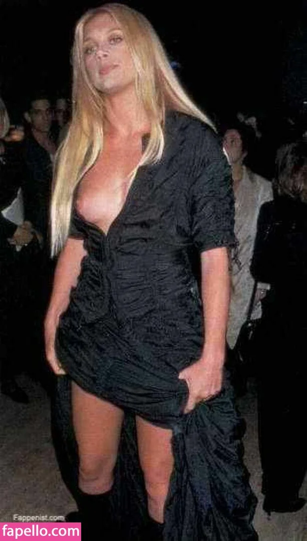 Peta Wilson Onlyfans Photo Gallery 