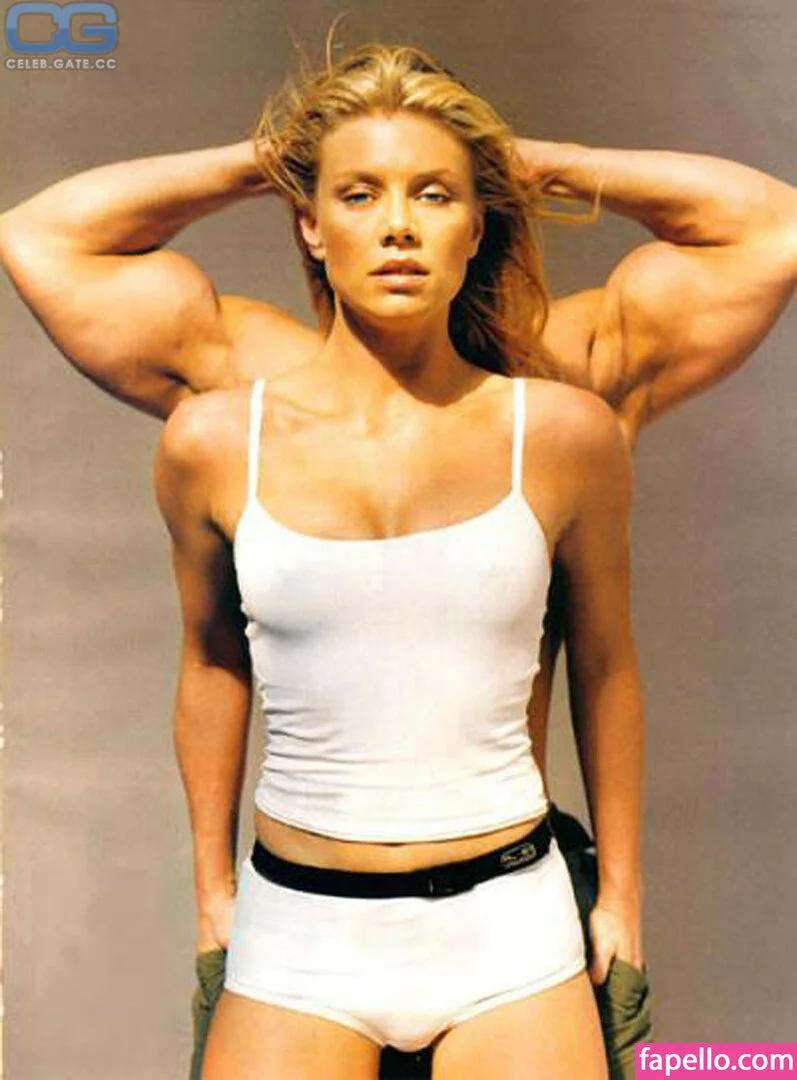 Peta Wilson Onlyfans Photo Gallery 